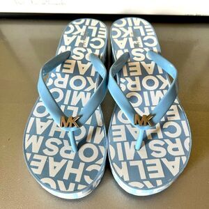 Michael Kors Platform Flip Flops‎